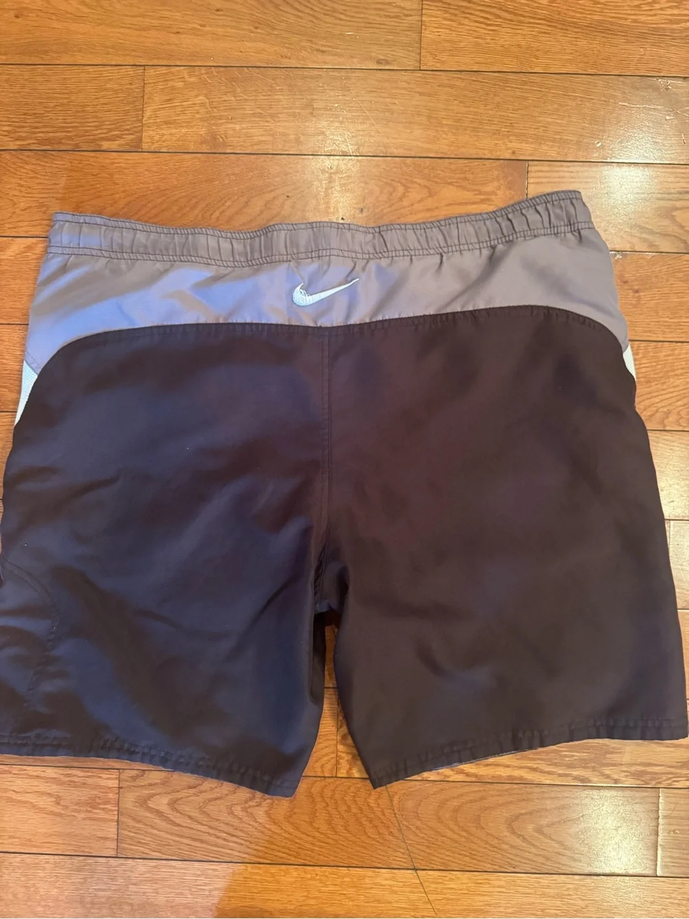 Nike Gray & White Swim Trunks Size Large – Great Used Condition